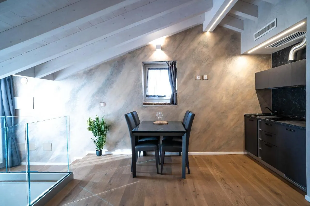 Loft Roby Apartment Peschiera del Garda 0*,  Italy