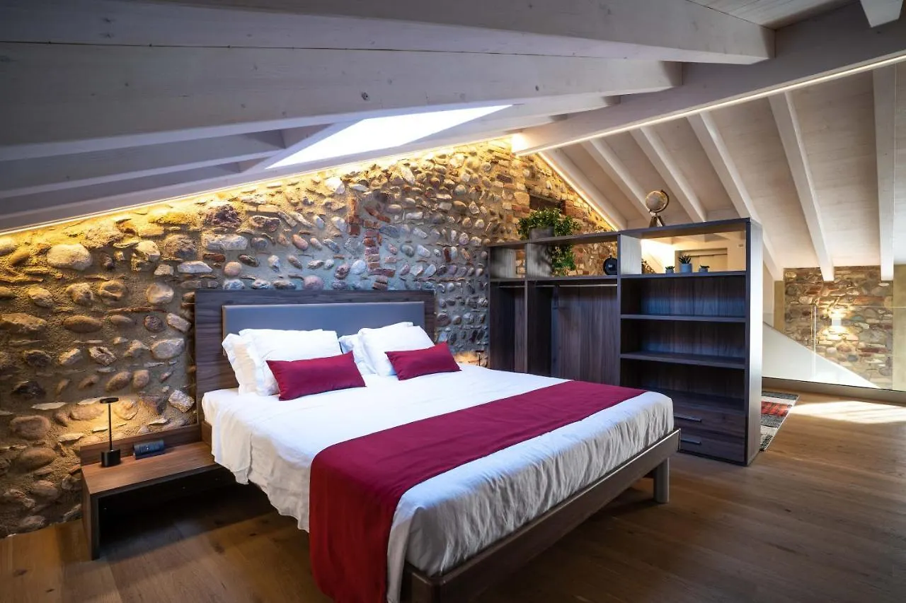 Loft Roby Apartment Peschiera del Garda Italy