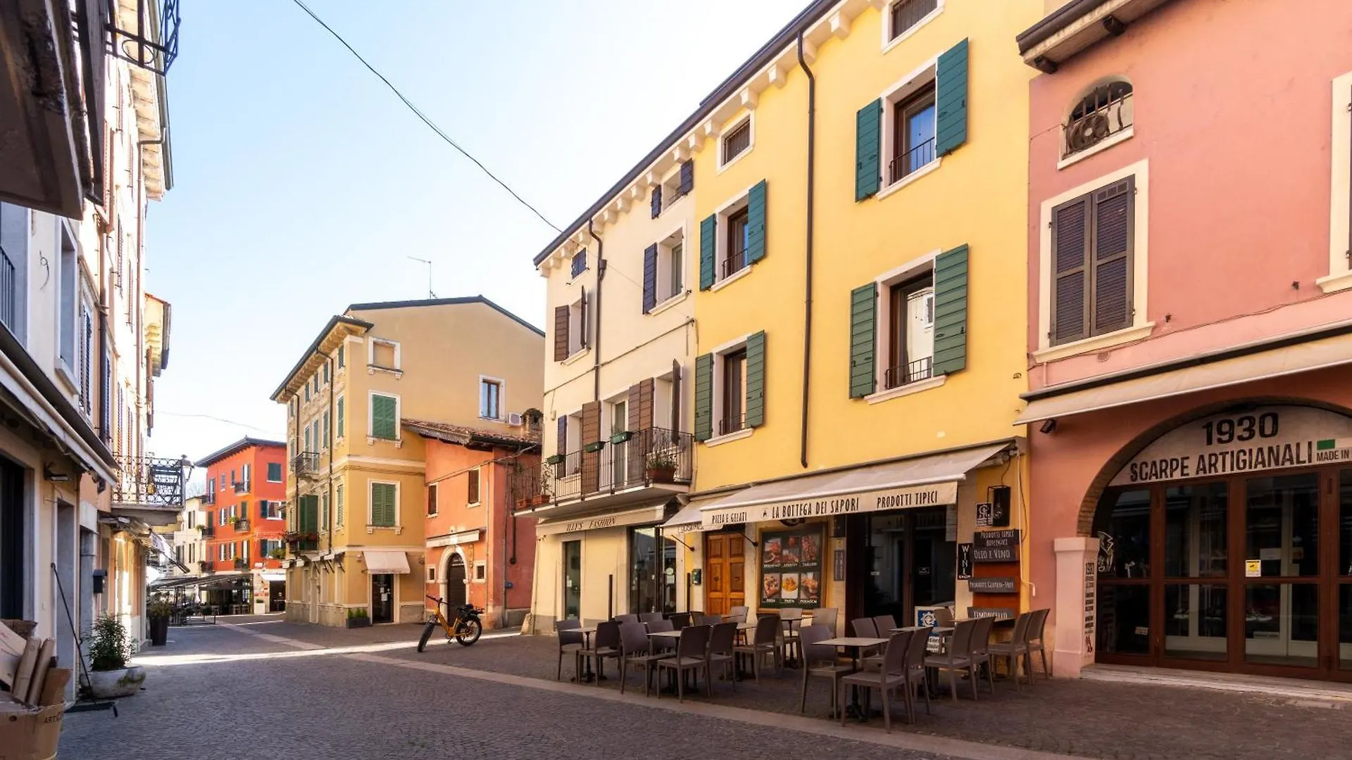 Loft Roby Apartment Peschiera del Garda Italy
