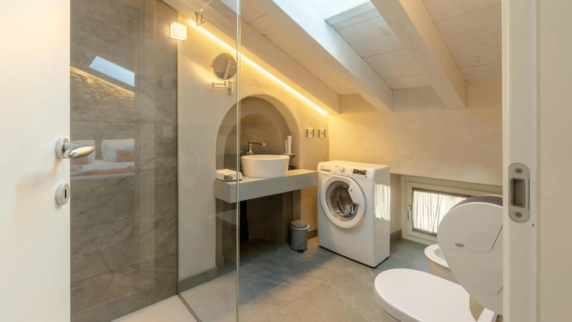 Loft Roby Apartment Peschiera del Garda Italy